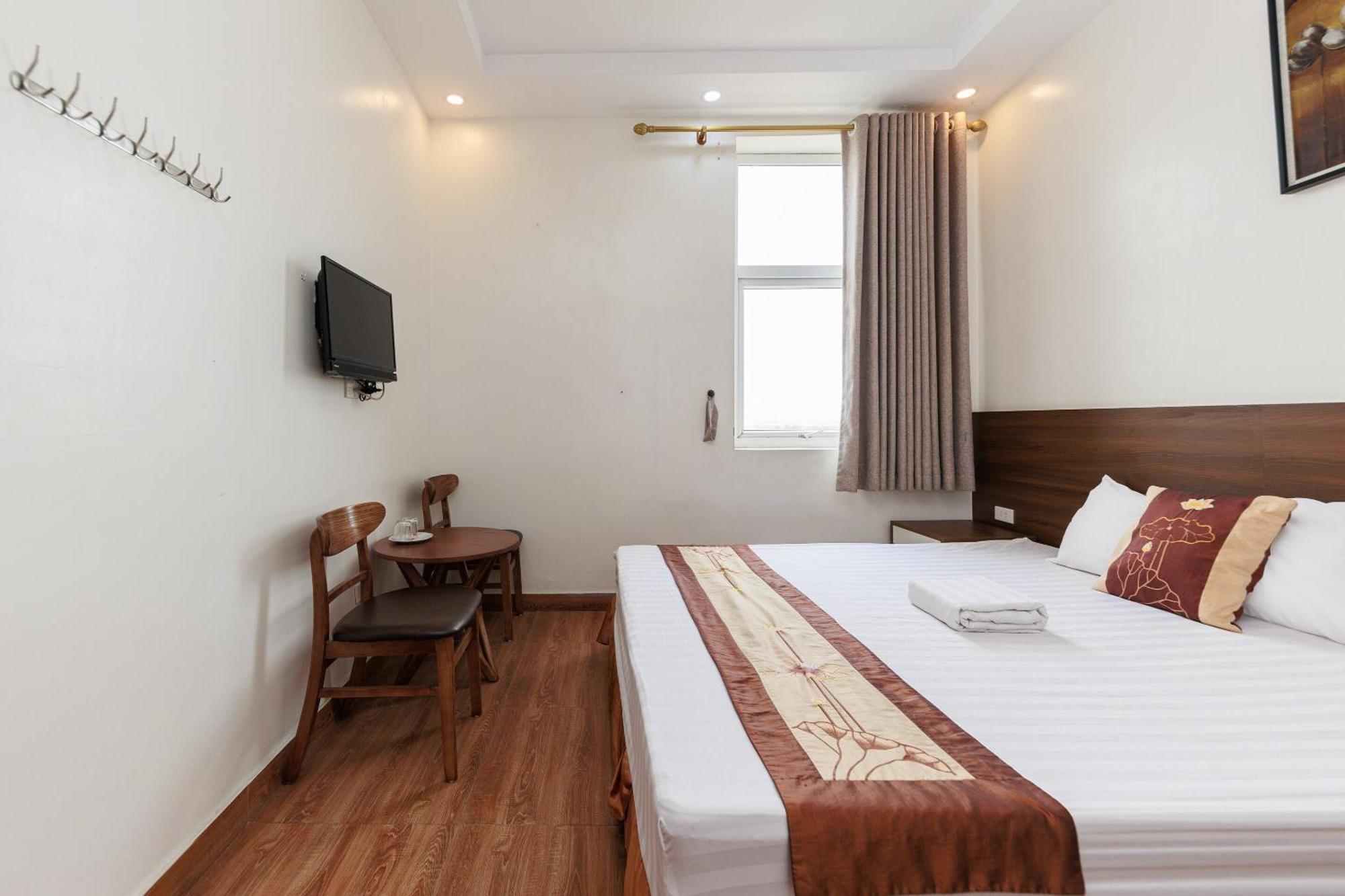 Oyo 472 Lenka Hotel Hanoi Dış mekan fotoğraf