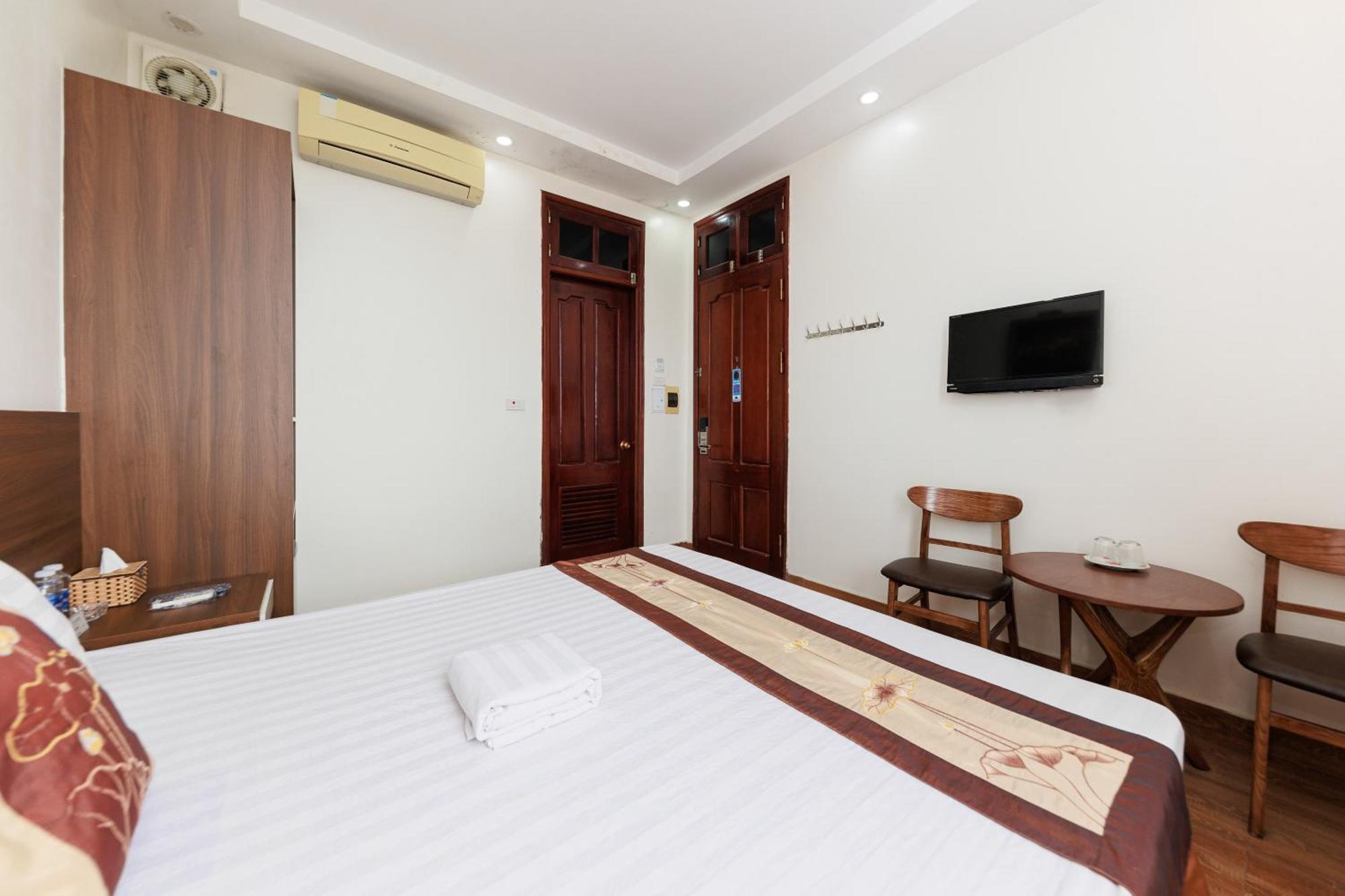 Oyo 472 Lenka Hotel Hanoi Dış mekan fotoğraf