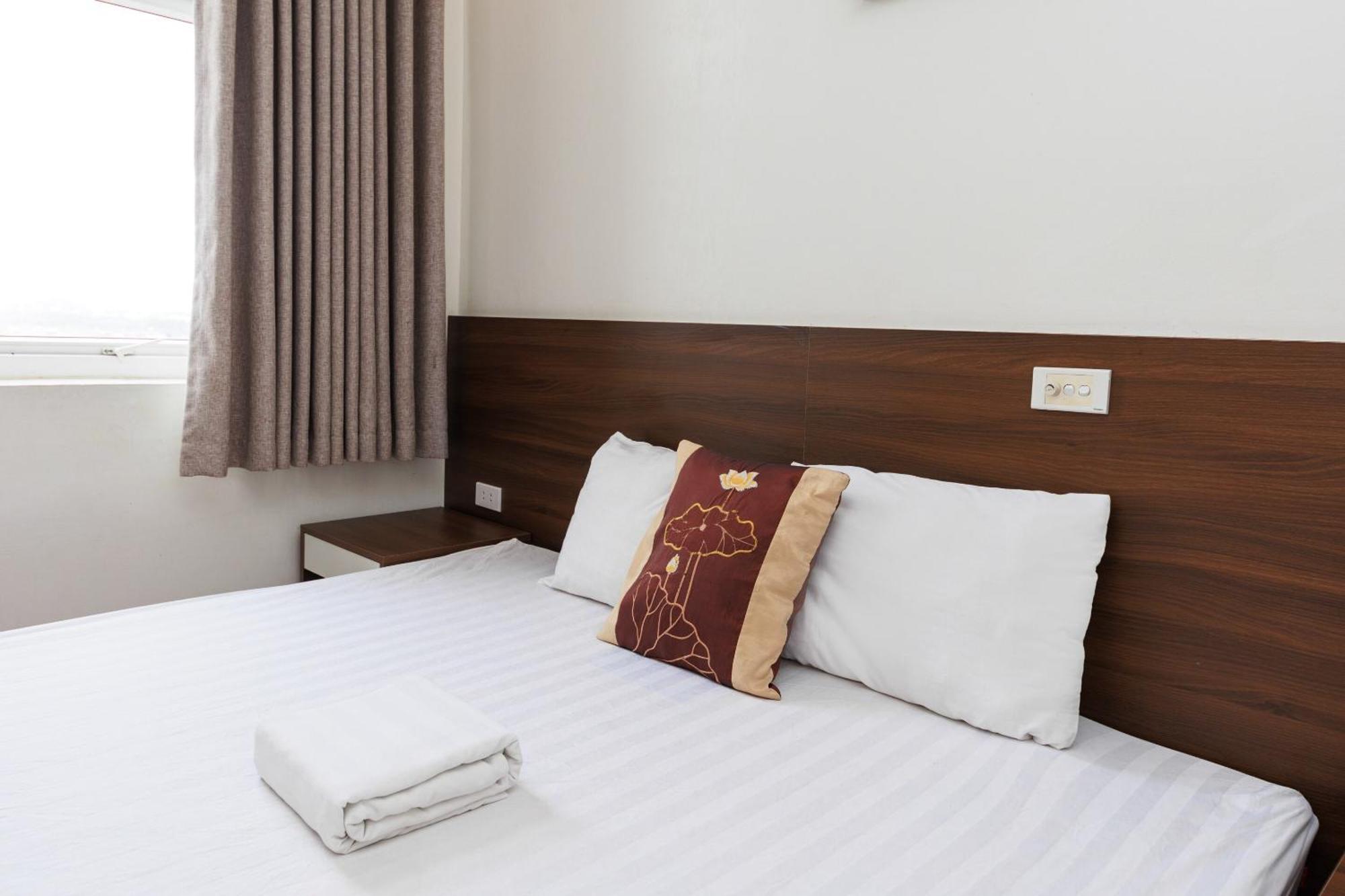 Oyo 472 Lenka Hotel Hanoi Dış mekan fotoğraf