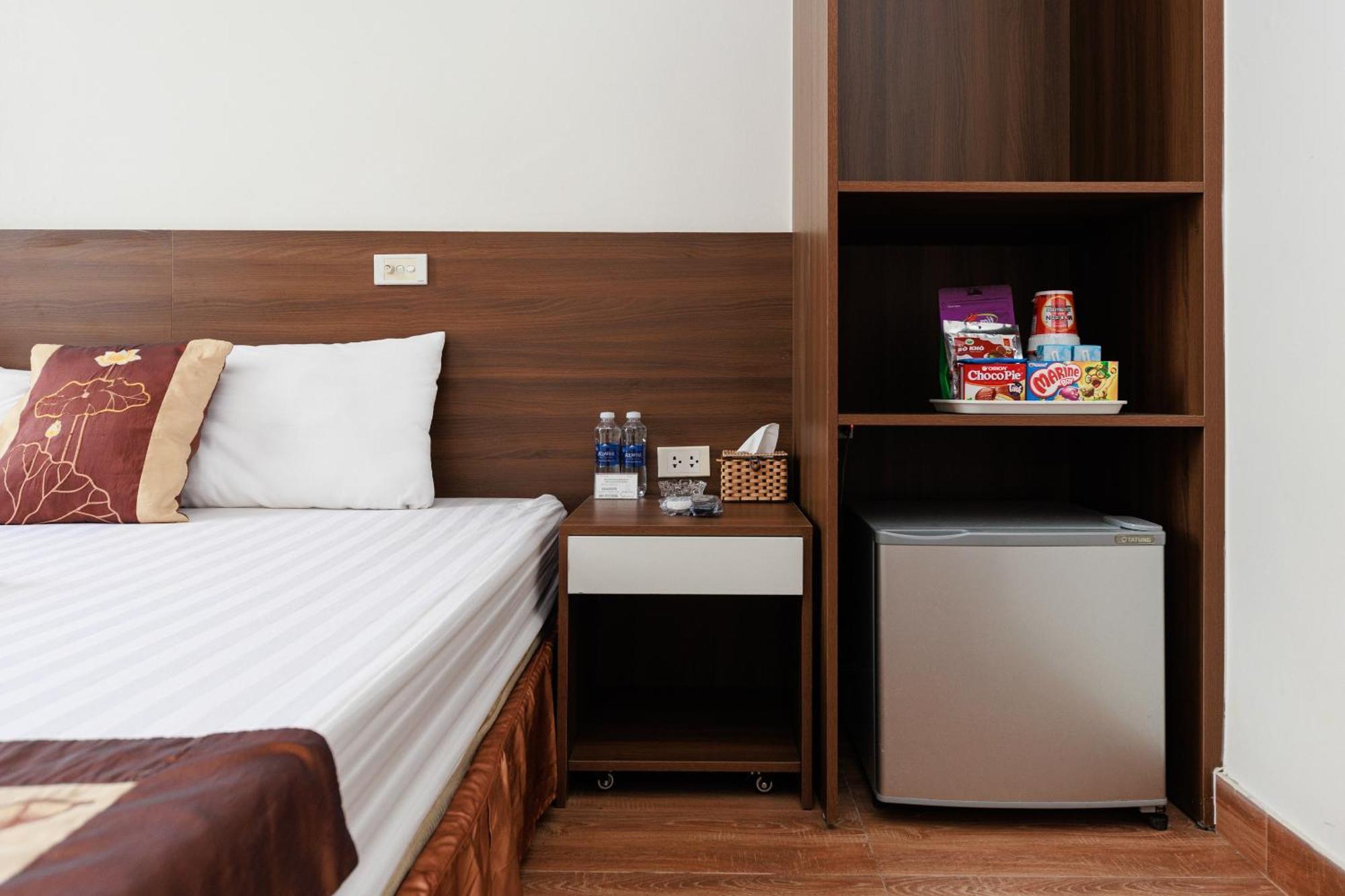 Oyo 472 Lenka Hotel Hanoi Dış mekan fotoğraf