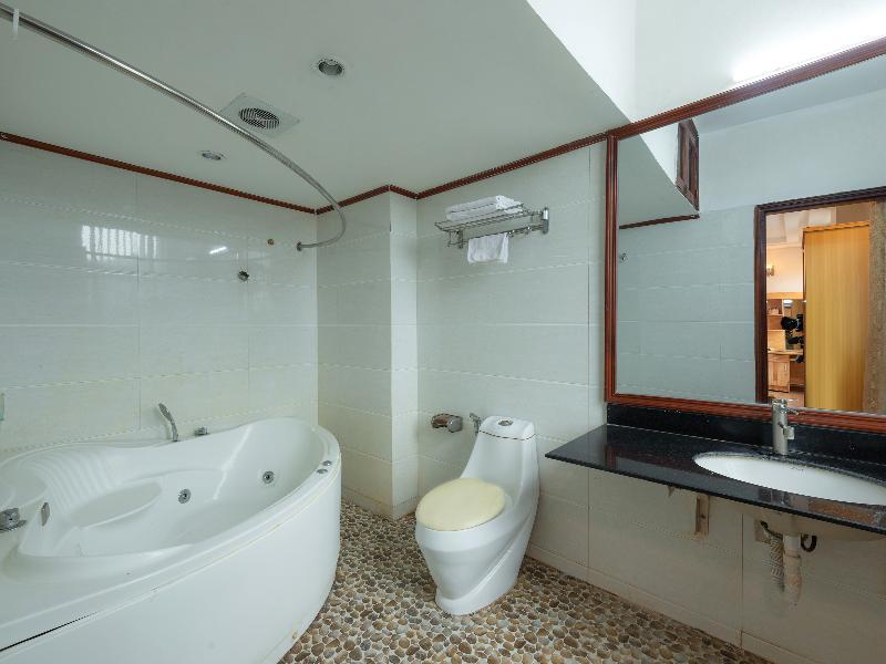 Oyo 472 Lenka Hotel Hanoi Dış mekan fotoğraf